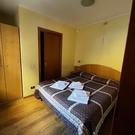 Eden Hotel 2*
